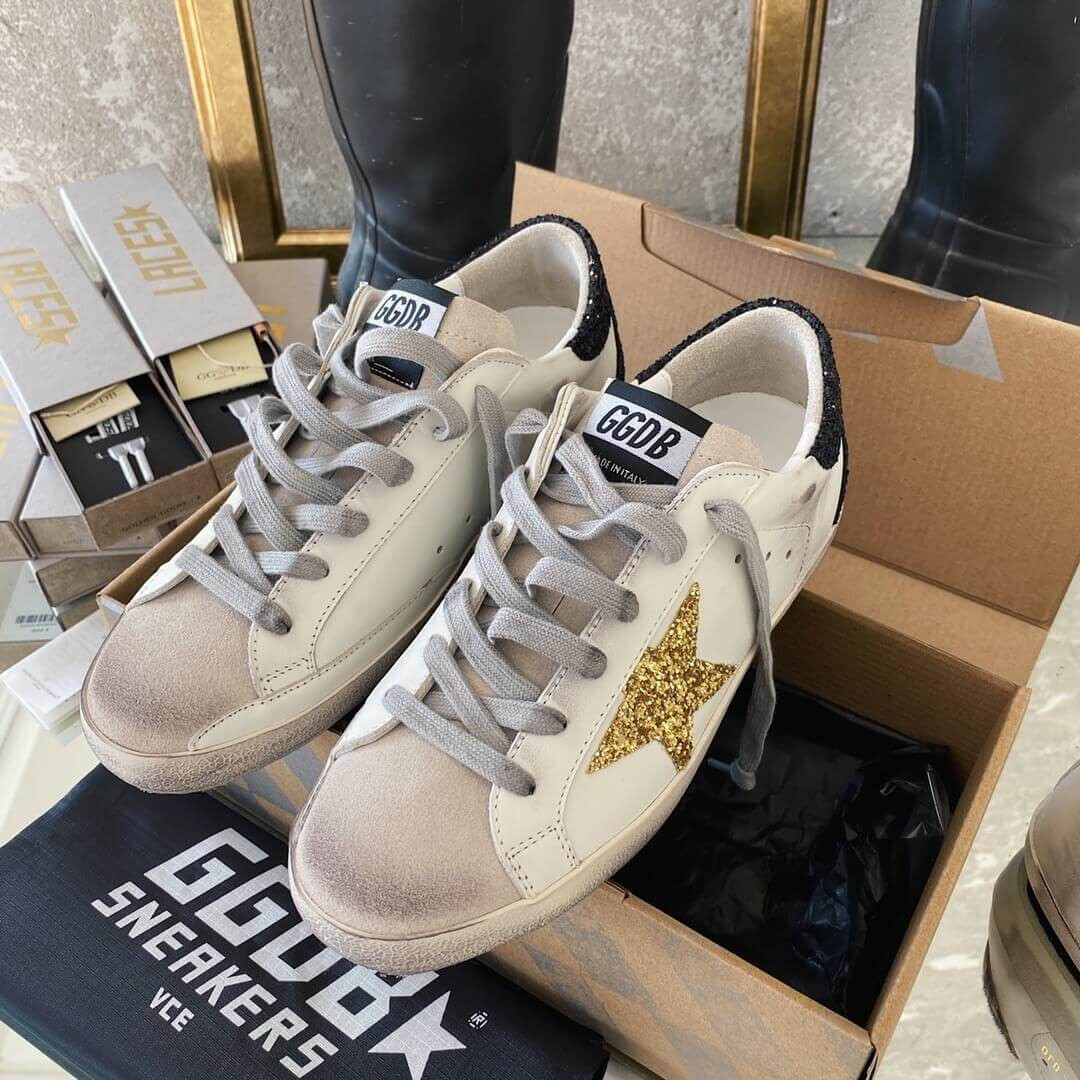 Golden Goose Superstar Sneaker WZ266
