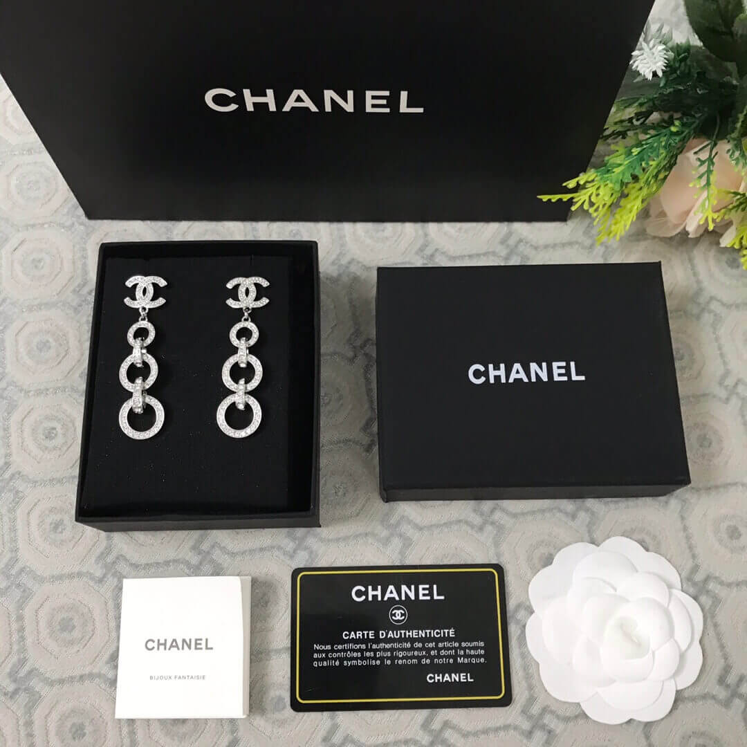 Chanel Icon Chain Party Style Elegant Style Earrings AB4038