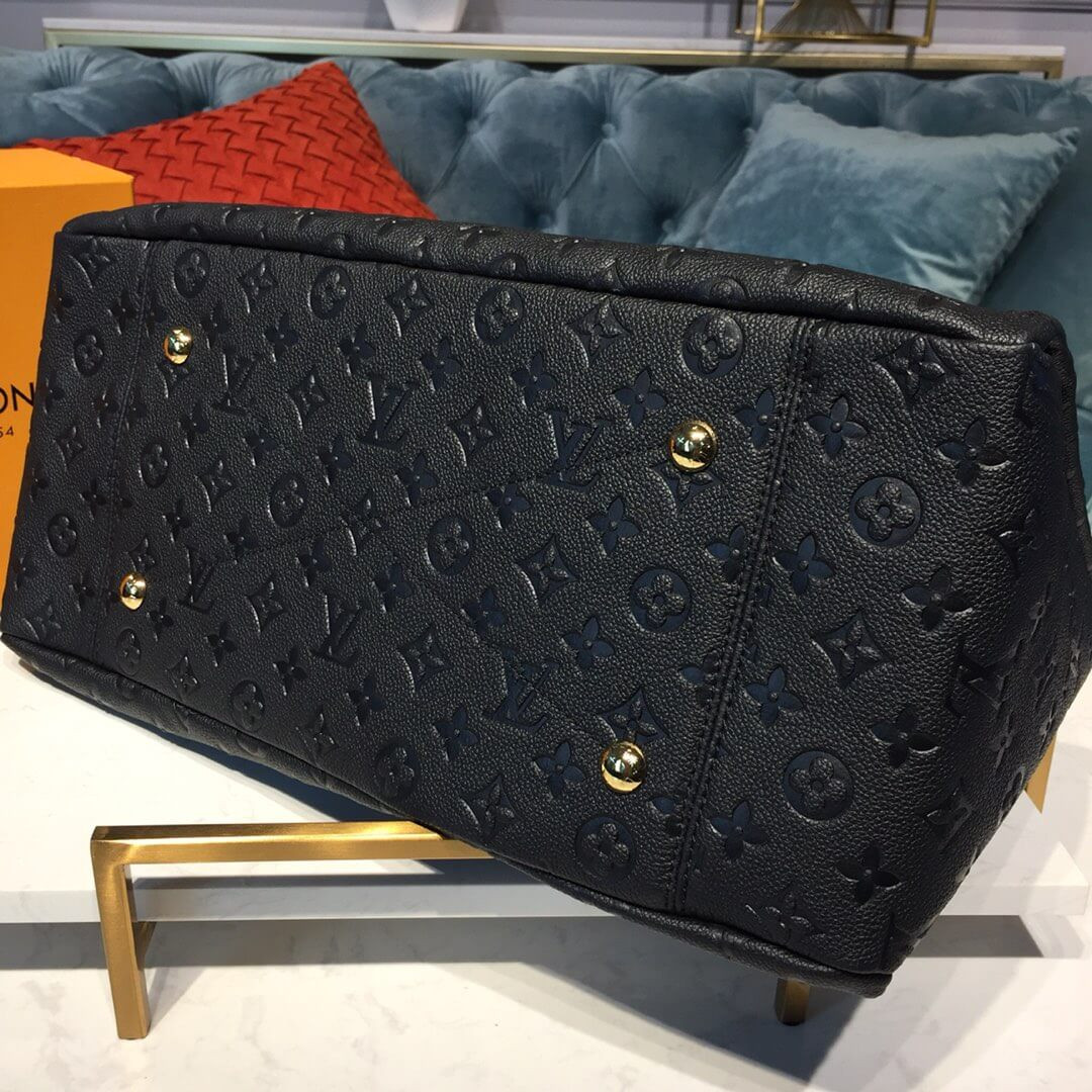 Louis Vuitton Monogram Empreinte Artsy MM M52731