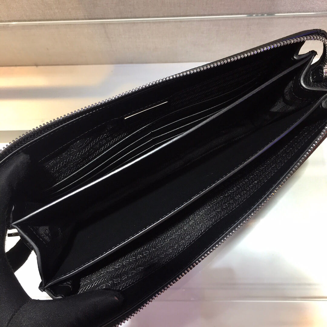 Prada Toro Clutch 2VF001