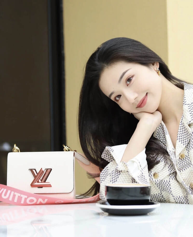 Louis Vuitton Epi Leather Twist PM M59687 White