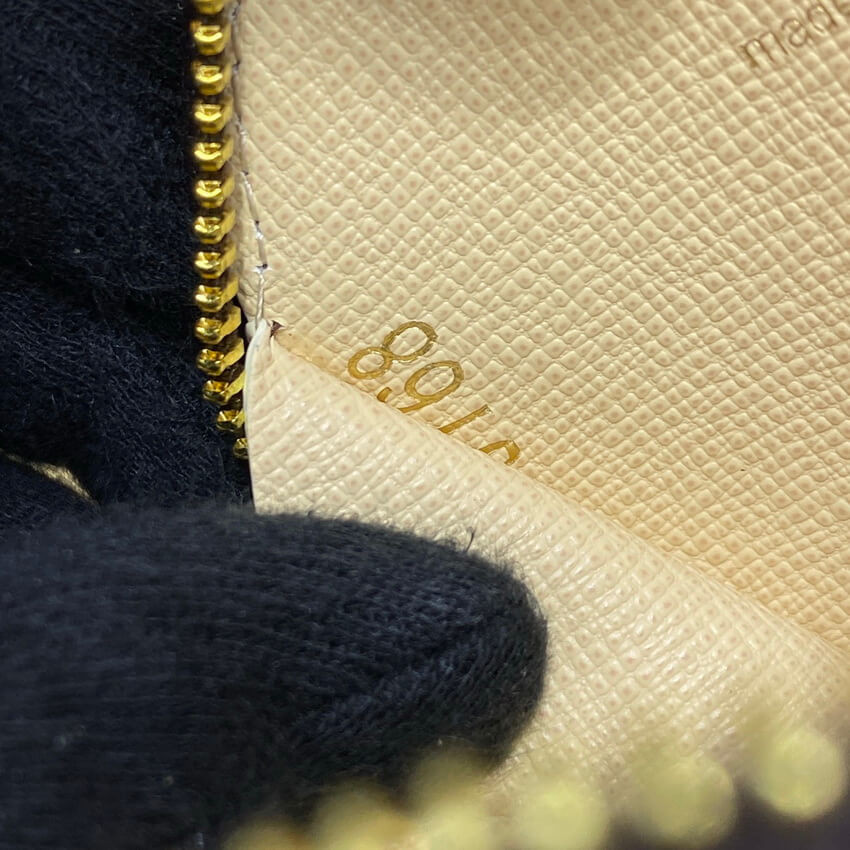 Louis Vuitton Monogram Round Coin Purse M80864A