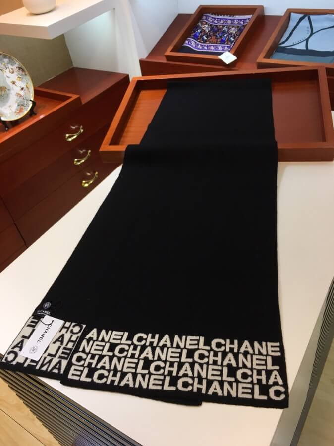 Chanel Cashmere Scarf AA0823
