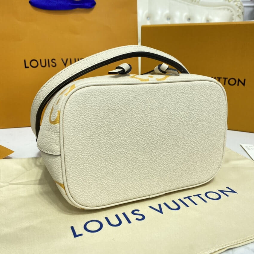 Louis Vuitton Néonoé BB M45709 M45716