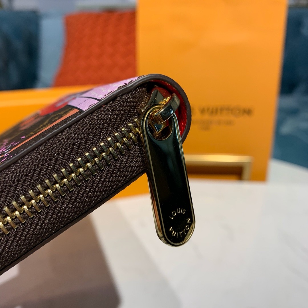 Louis Vuitton Paris Zippy Wallet M68487
