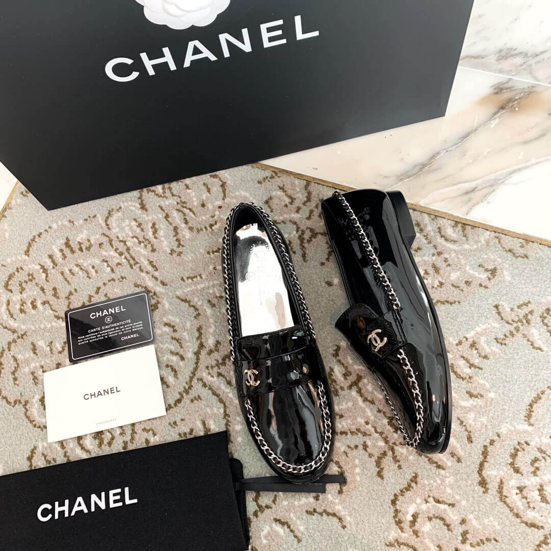 Chanel Patent Leather Chain Loafers G35631