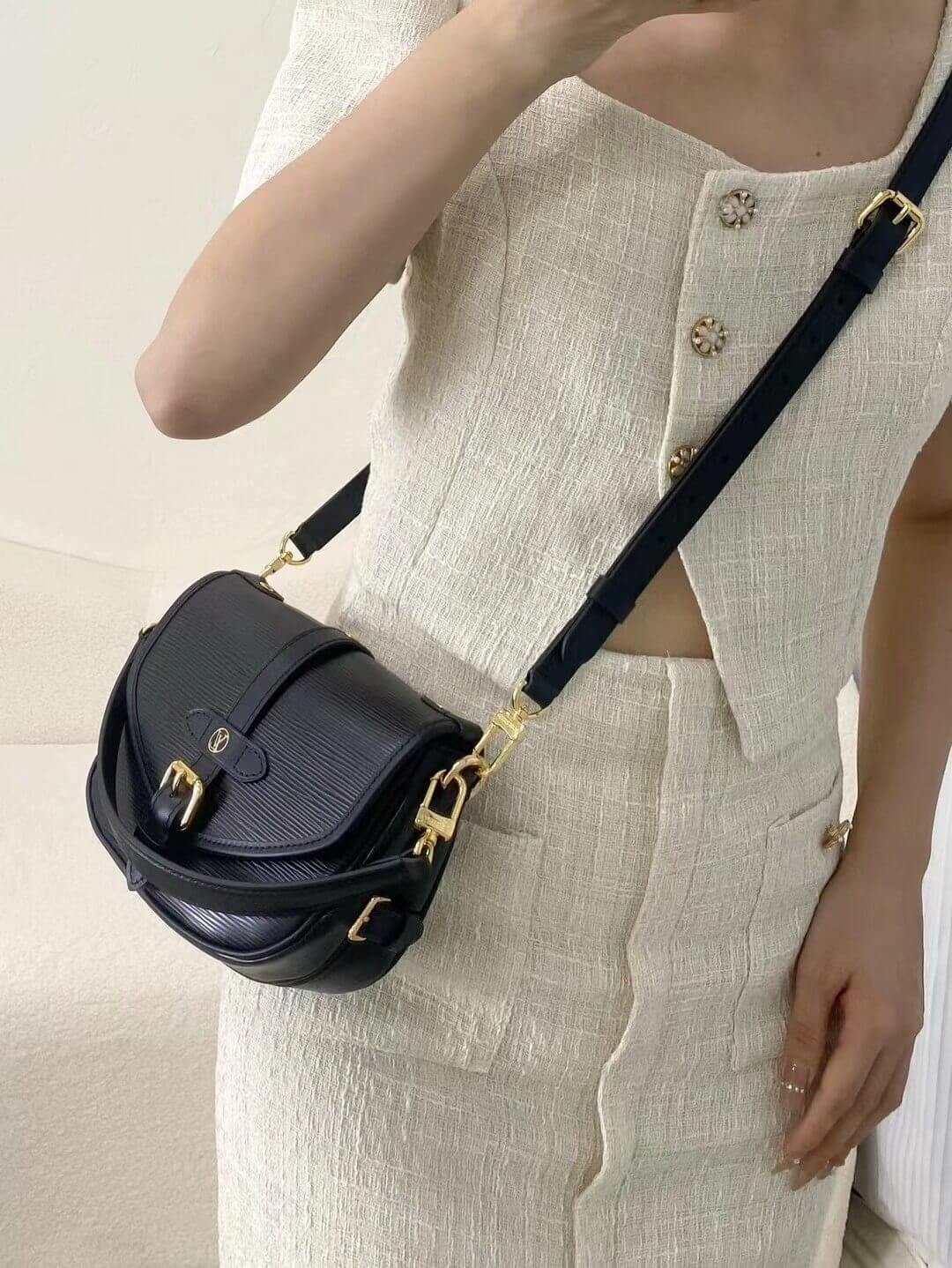 Louis Vuitton Epi Leather Saumur BB Bag M23469 Black