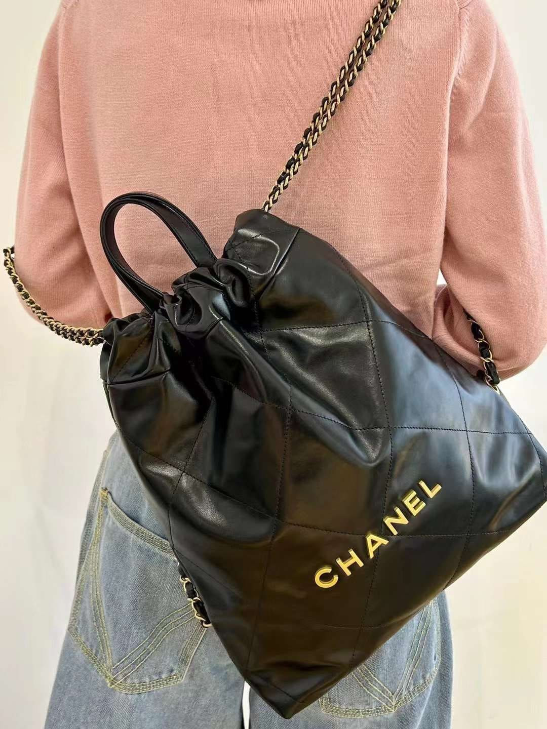 Chanel 22 Backpack in Black Shiny Calfskin AS3859