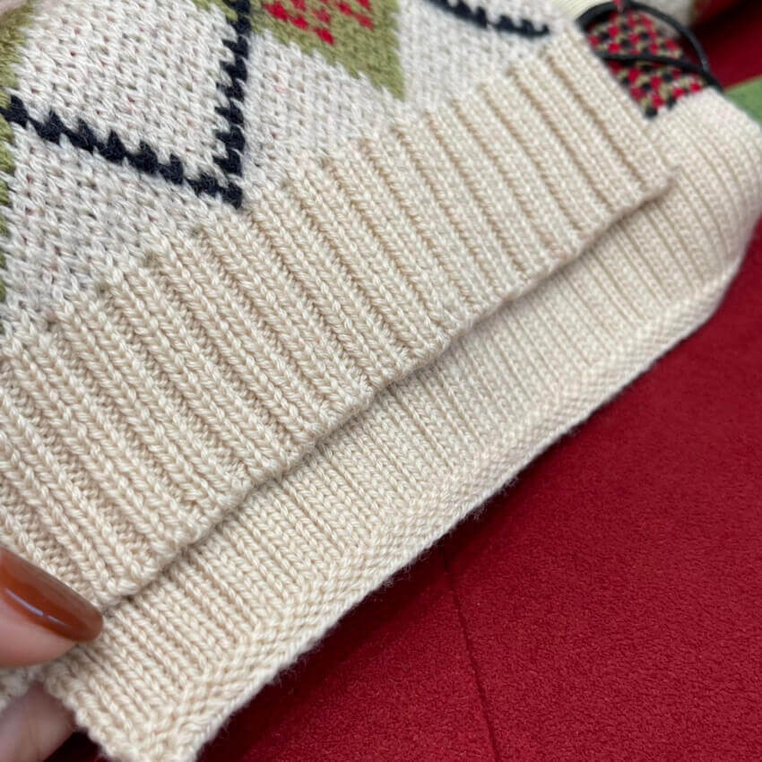 Gucci GG Argyle Wool Scarf 660631