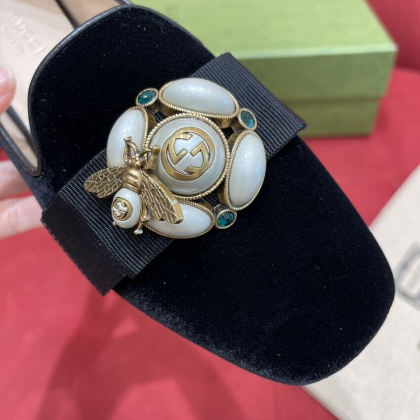 Gucci Velvet Etoile Pearl Embellished Loafers 474491