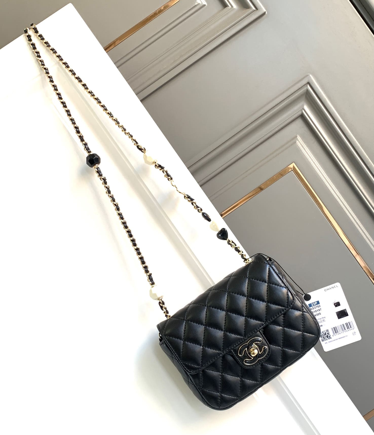 Chanel Mini Flap Bag in Black Lambskin AS3782