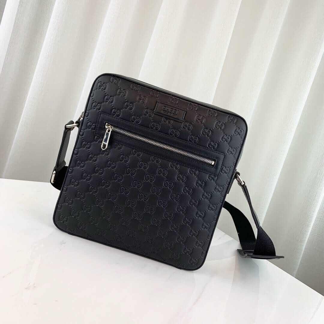 Gucci Signature Leather Flat Messenger 473878