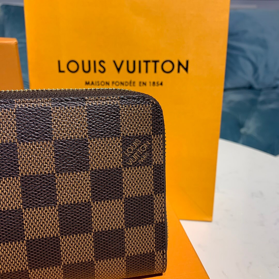 Louis Vuitton Damier Ebene Canvas Zippy Wallet N41661