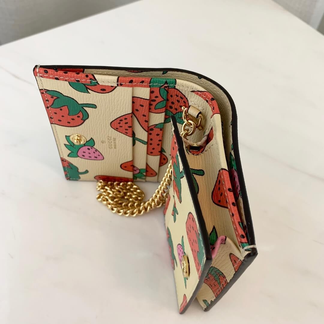 Gucci Zumi Strawberry Print Card Case Wallet 570660