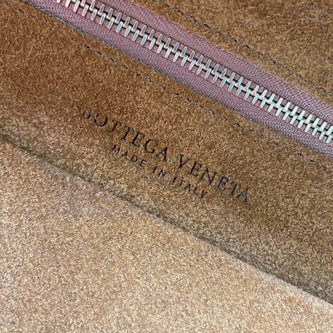 Bottega Veneta Small Arco In Smooth Calfskin 580725