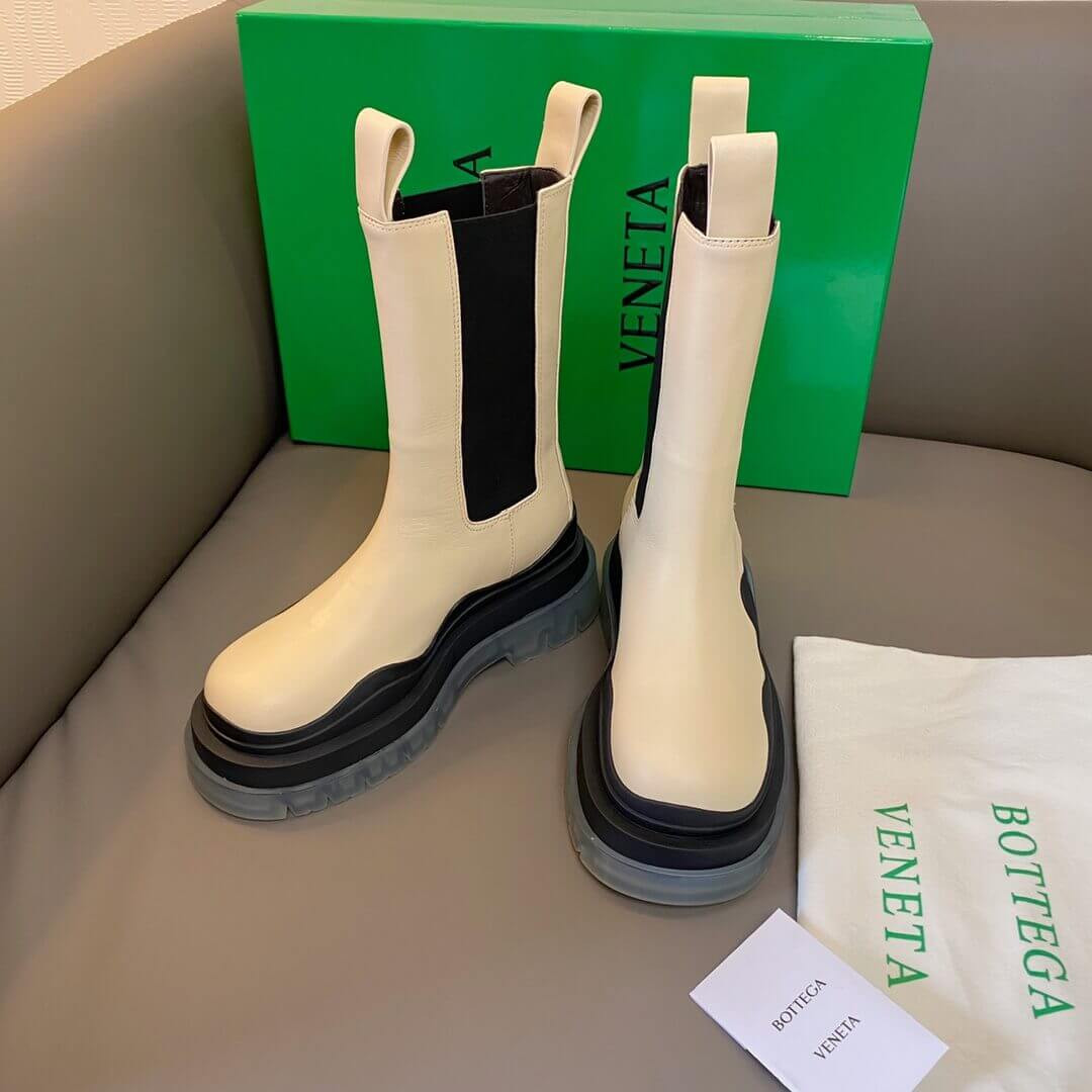 Bottega Veneta Rubber-Trimmed Leather Chelsea Boots Beige