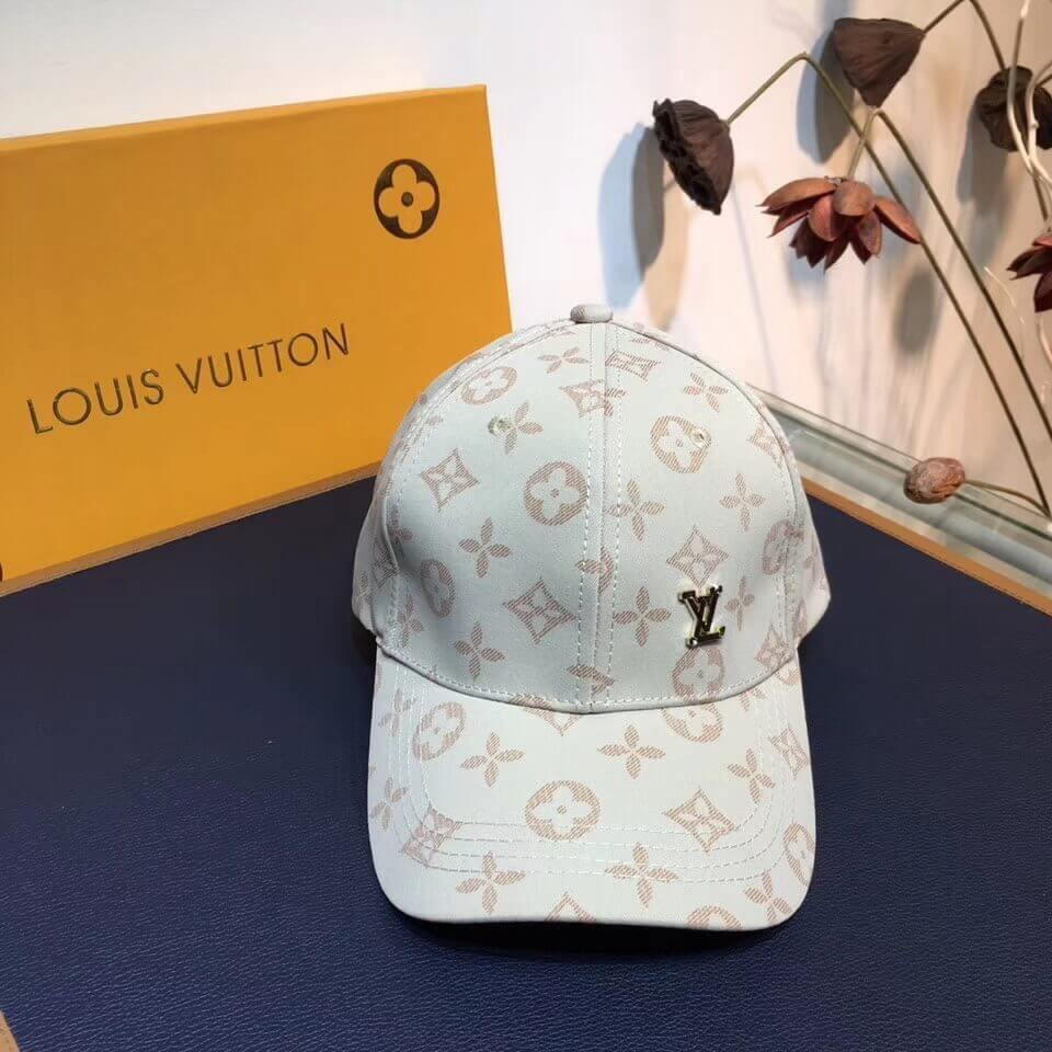 Louis Vuitton LV Logo Embroidery Cap 68985