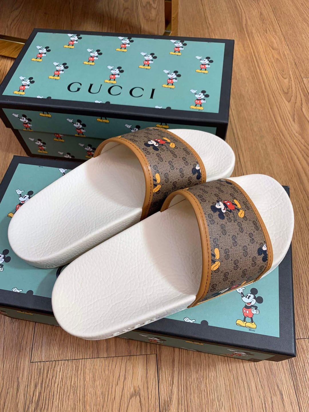 Gucci  GG Disney x Gucci slide 602075