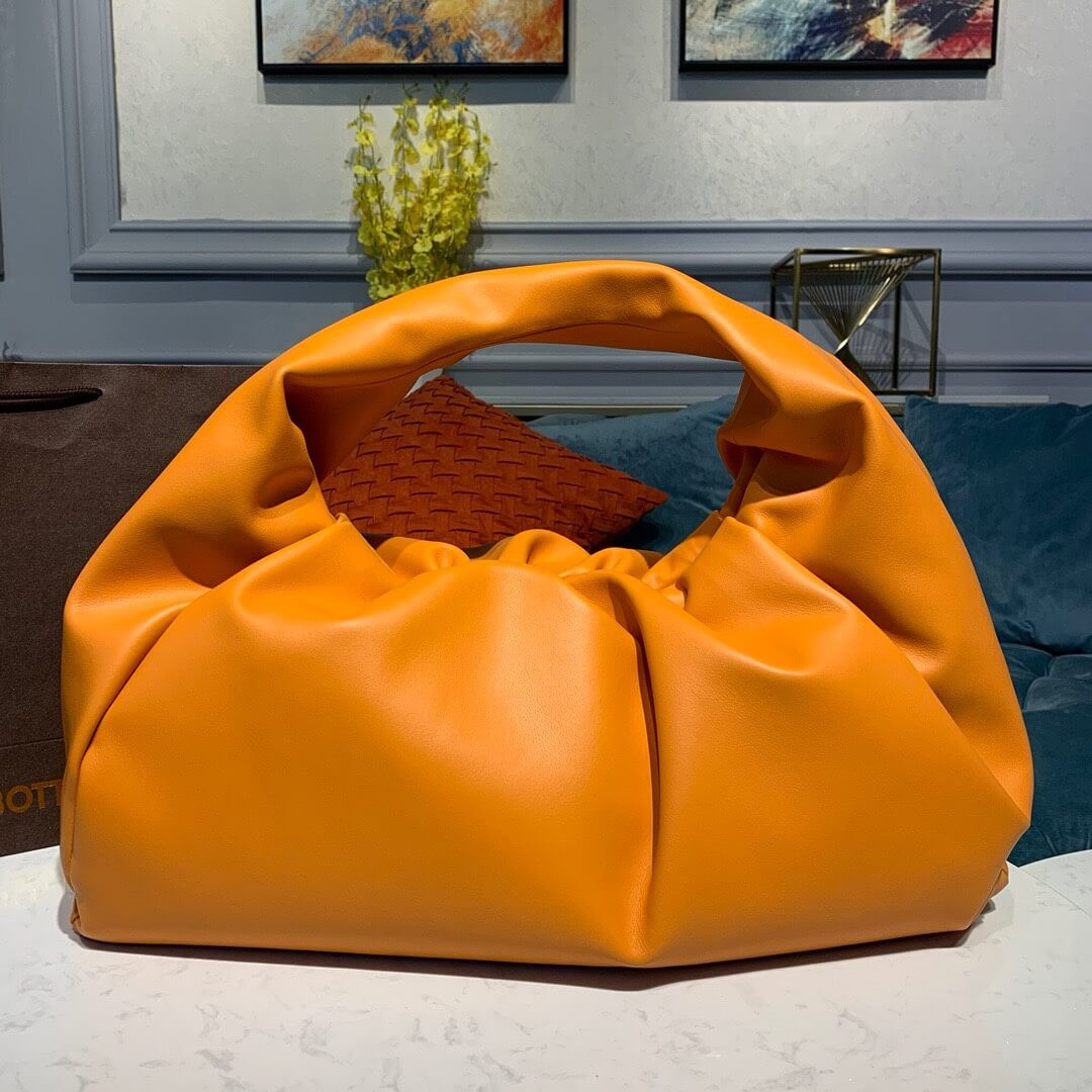 Bottega Veneta The Shoulder Pouch Large Leather Bag 607984