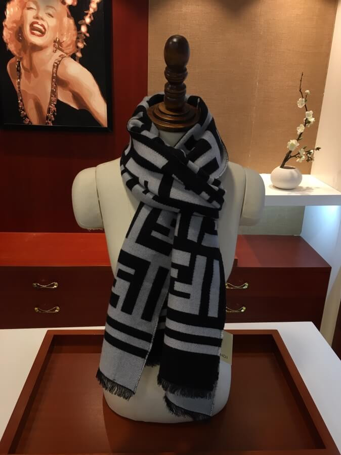 Fendi Wool And Silk Scarf 424A