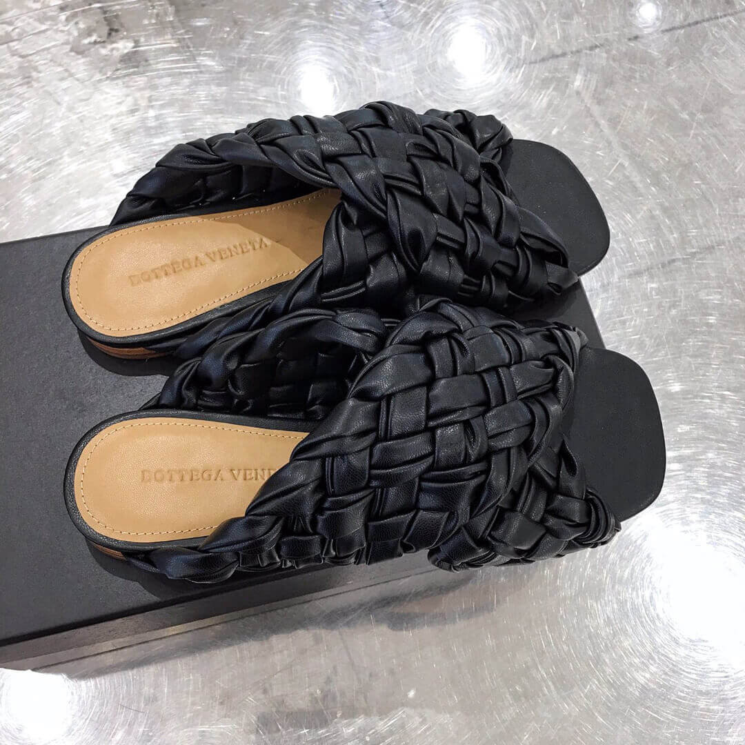 Bottega Veneta BV Board 631935