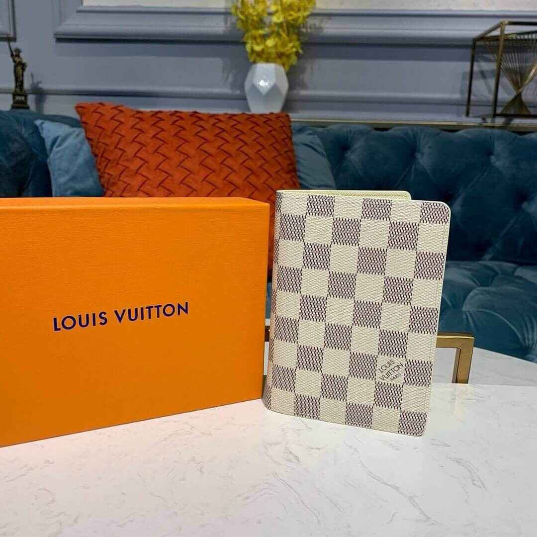 Louis Vuitton Damier Azur Passport Cover N60032
