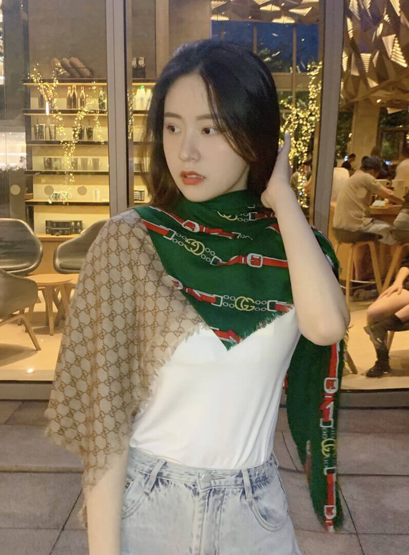 Gucci GG Jacquard Shawl 637220