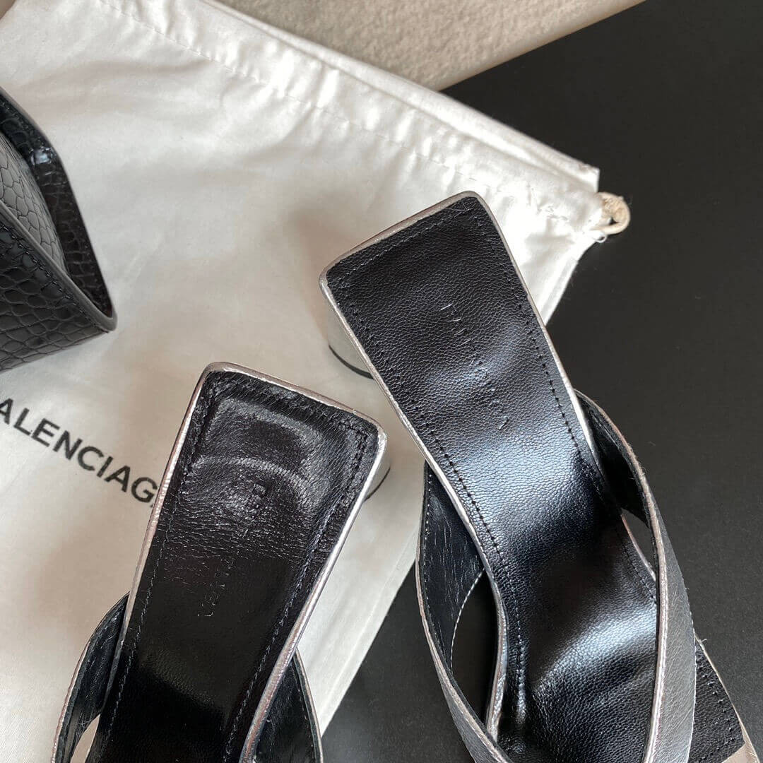 Balenciaga Logo T-bar sandals 434344