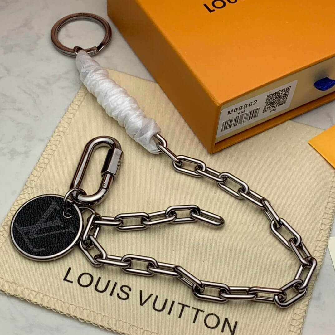 Louis Vuitton LV Key Chain Key Holder M68862