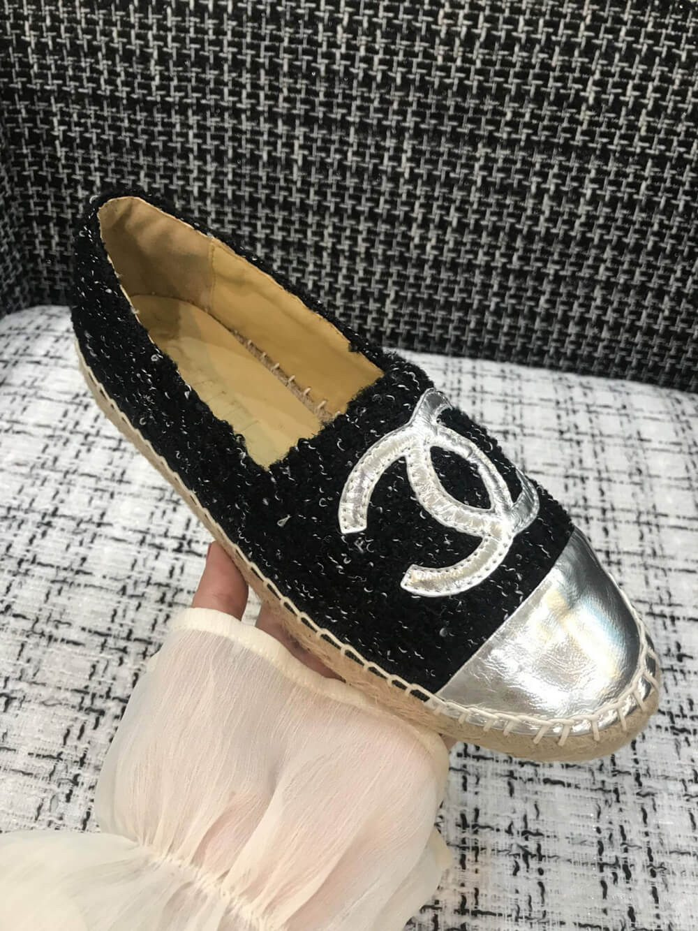 Chanel Tweed & Patent Calfskin Espadrilles G29762 Black/Silver