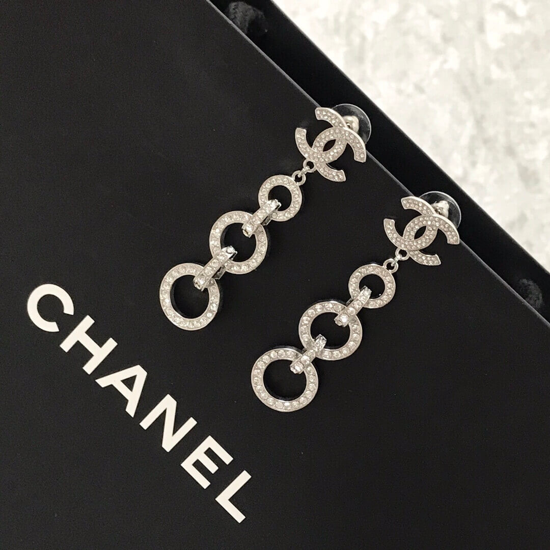 Chanel Icon Chain Party Style Elegant Style Earrings AB4038