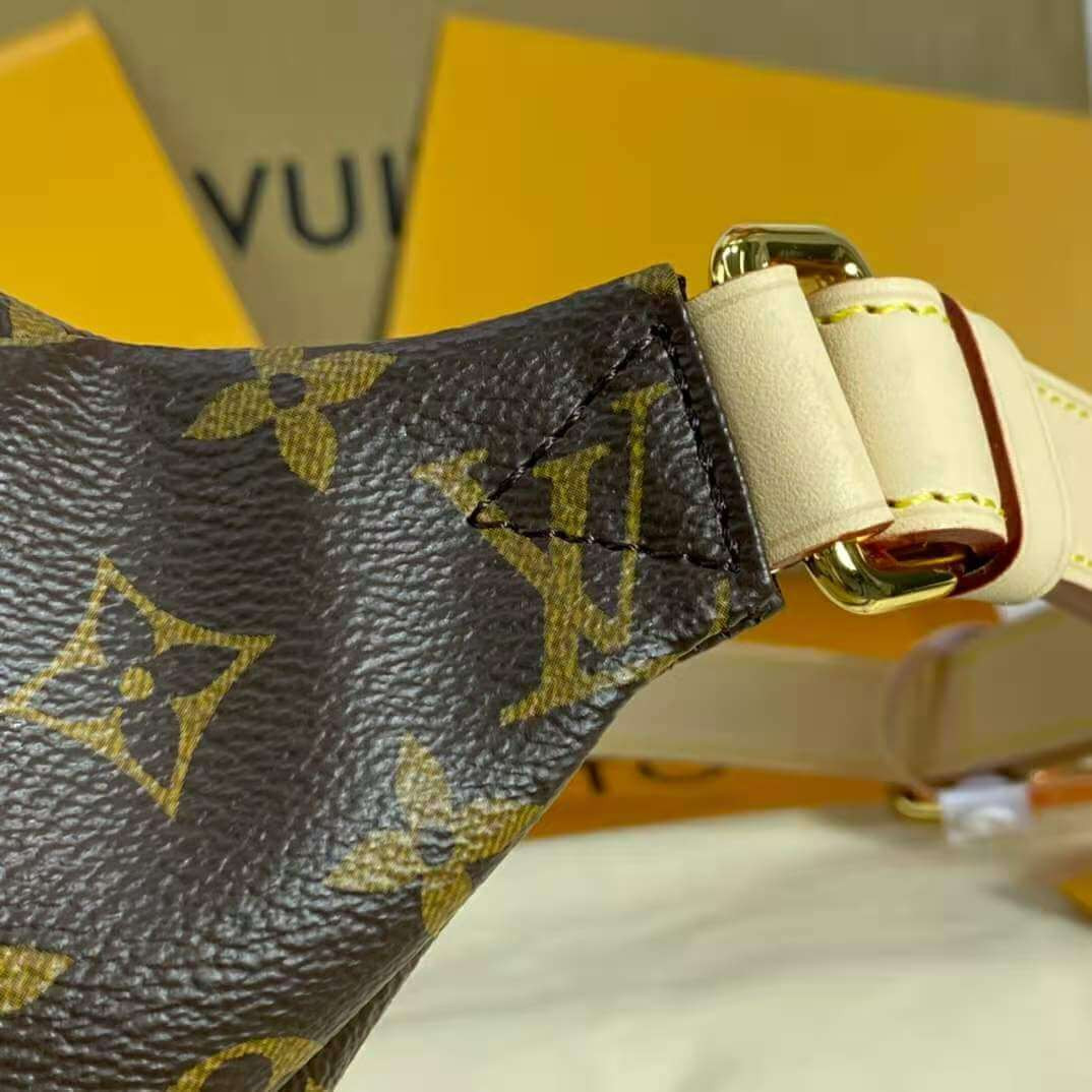 Louis Vuitton Monogram Canvas Bumbag M43644