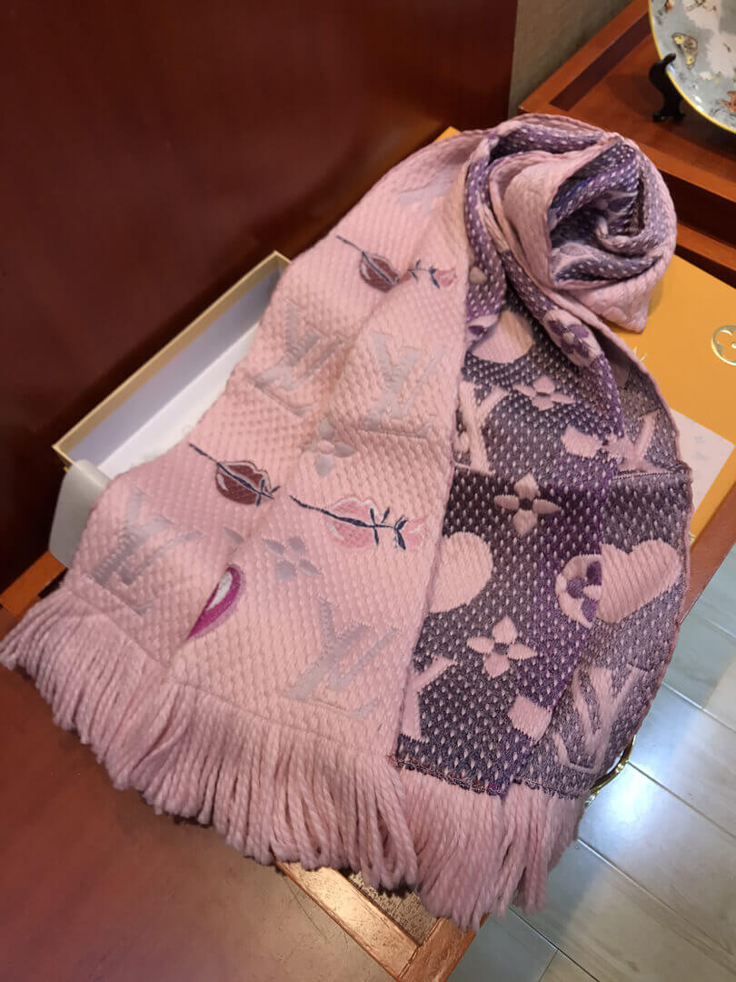 Louis Vuitton Logomania A La Folie Scarf M71587