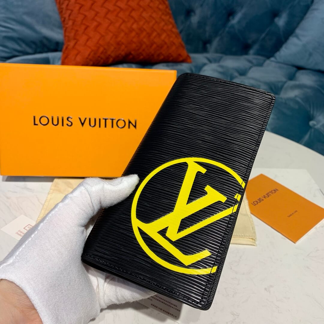 Louis Vuitton Brazza Wallet M67910 M67911