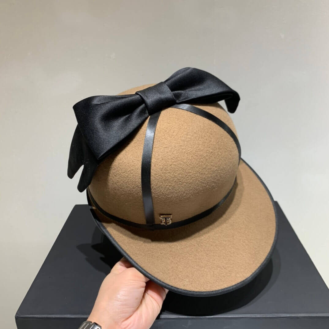 Burbbery Wool Hat 8011