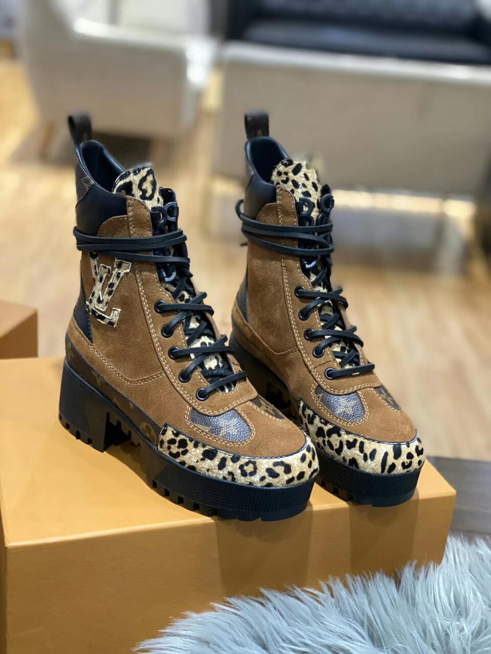 Louis Vuitton Laureate Desert Boot 1A5NOD