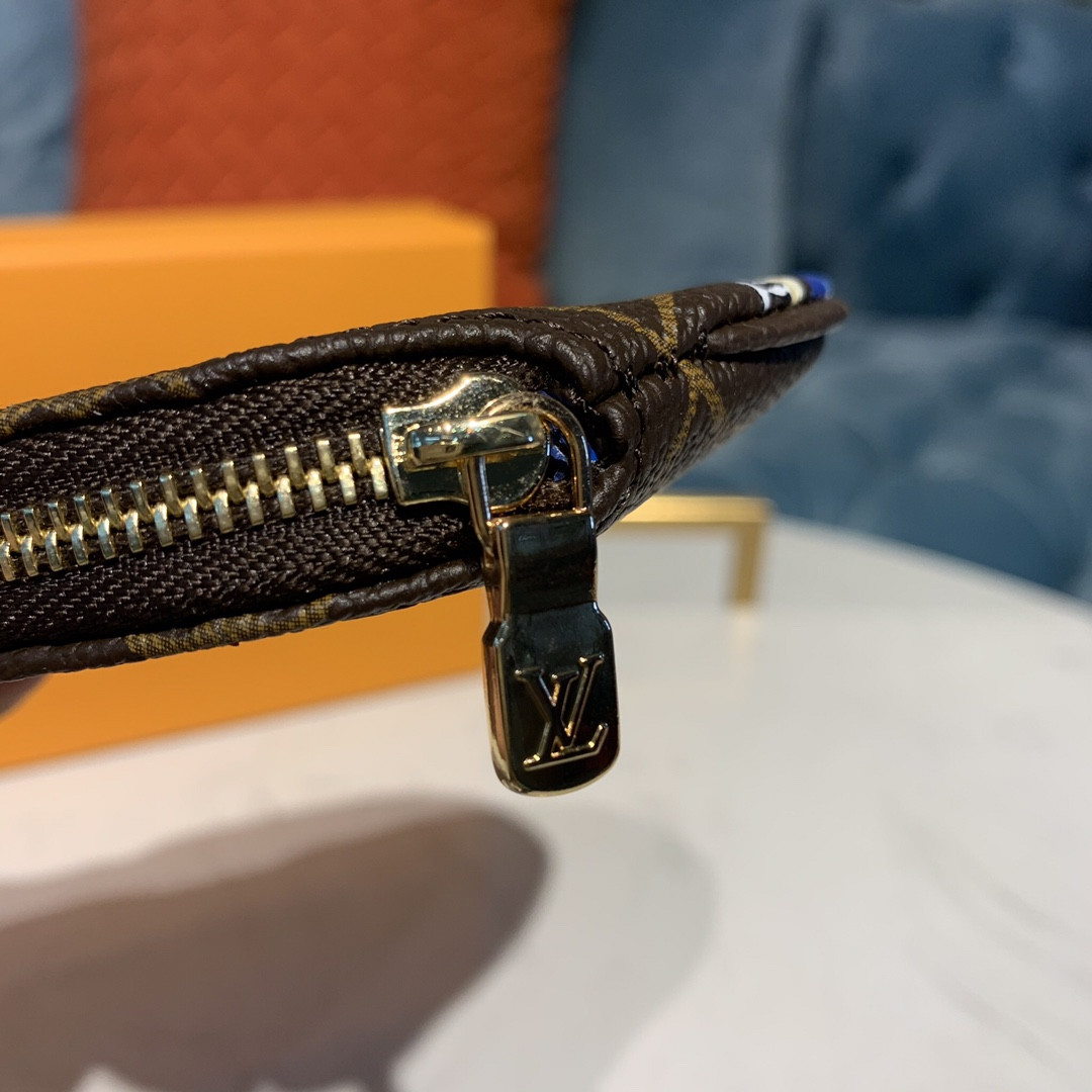 Louis Vuitton Venice Round Coin Purse M68485