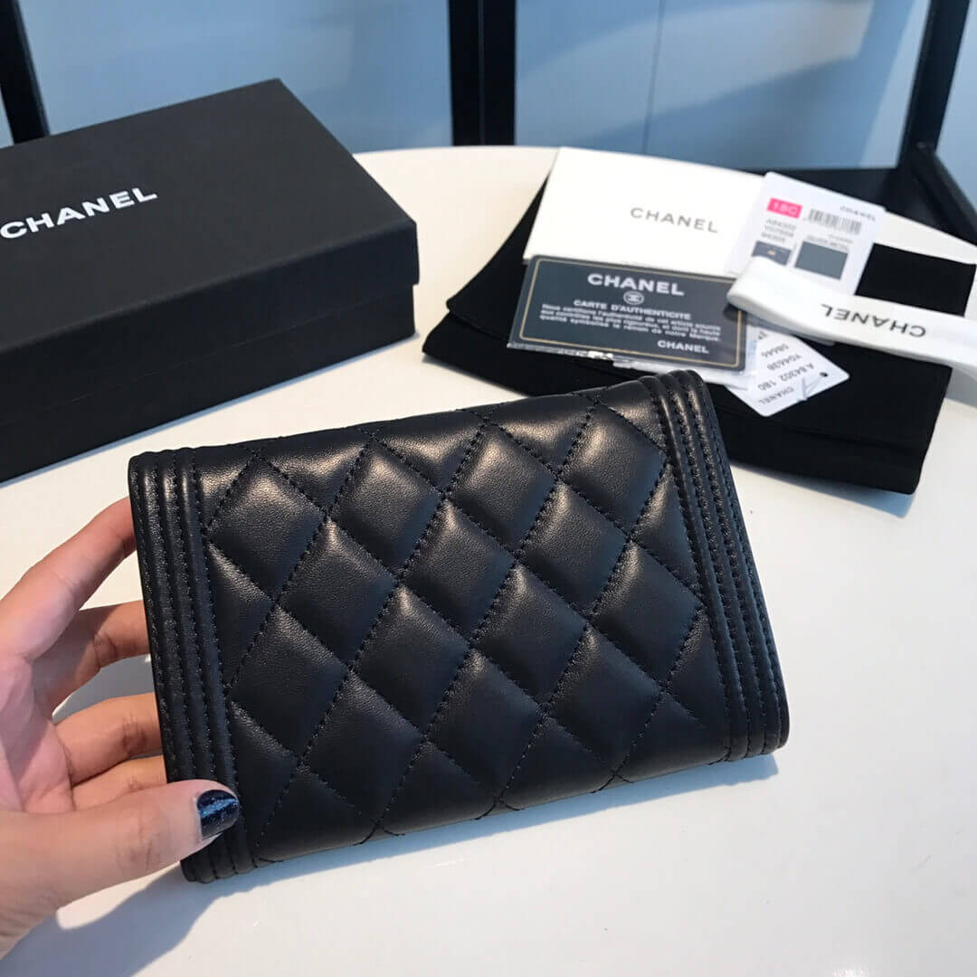 Chanel Lambskin Boy Flap Wallet A84302
