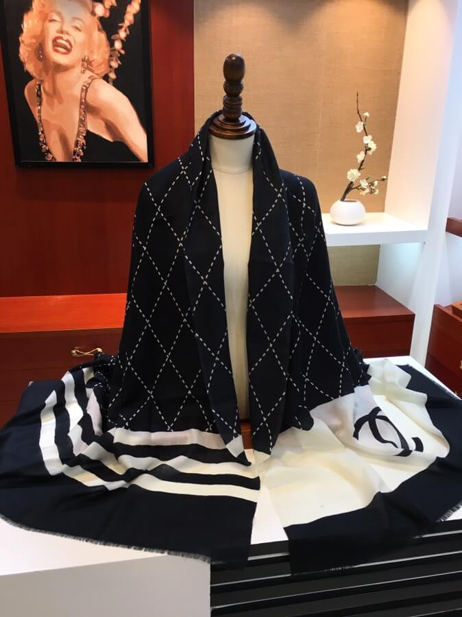 Chanel Cashmere Wool Sequins CC Stole C32040