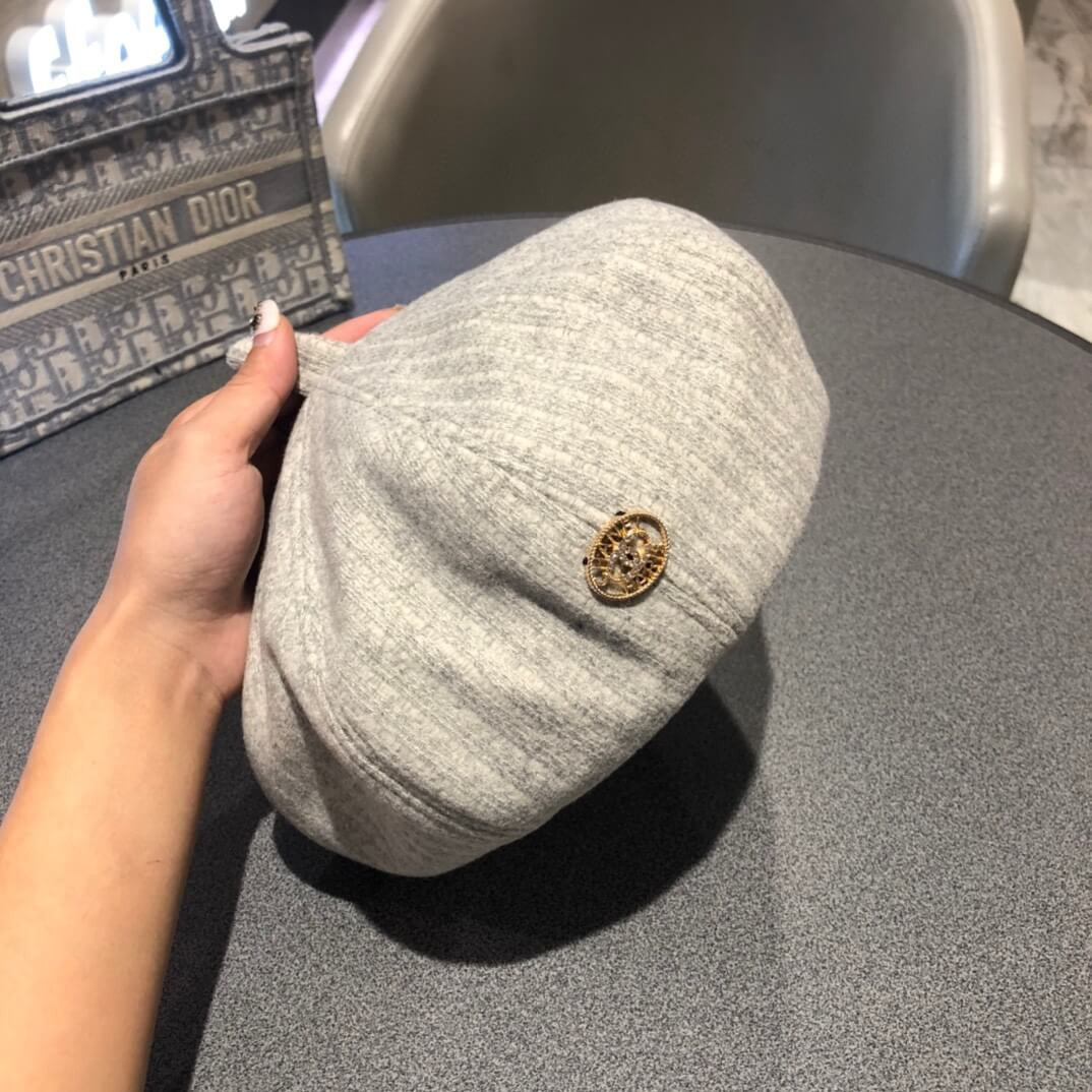 Chanel Wool Beret D015