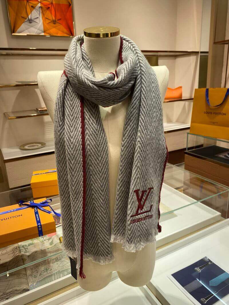 Louis Vuitton Cashmere Scarf M71040