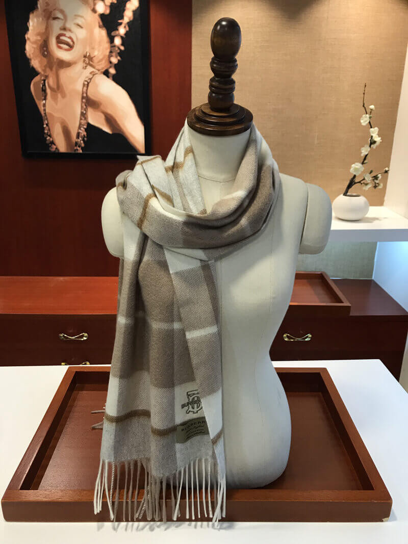 Burberry Unisex Check Wool Scarf 2403