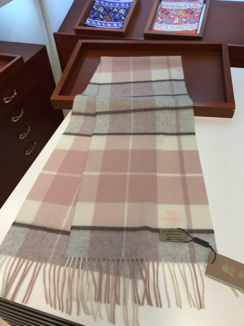 Burberry Unisex Check Wool Scarf 2401