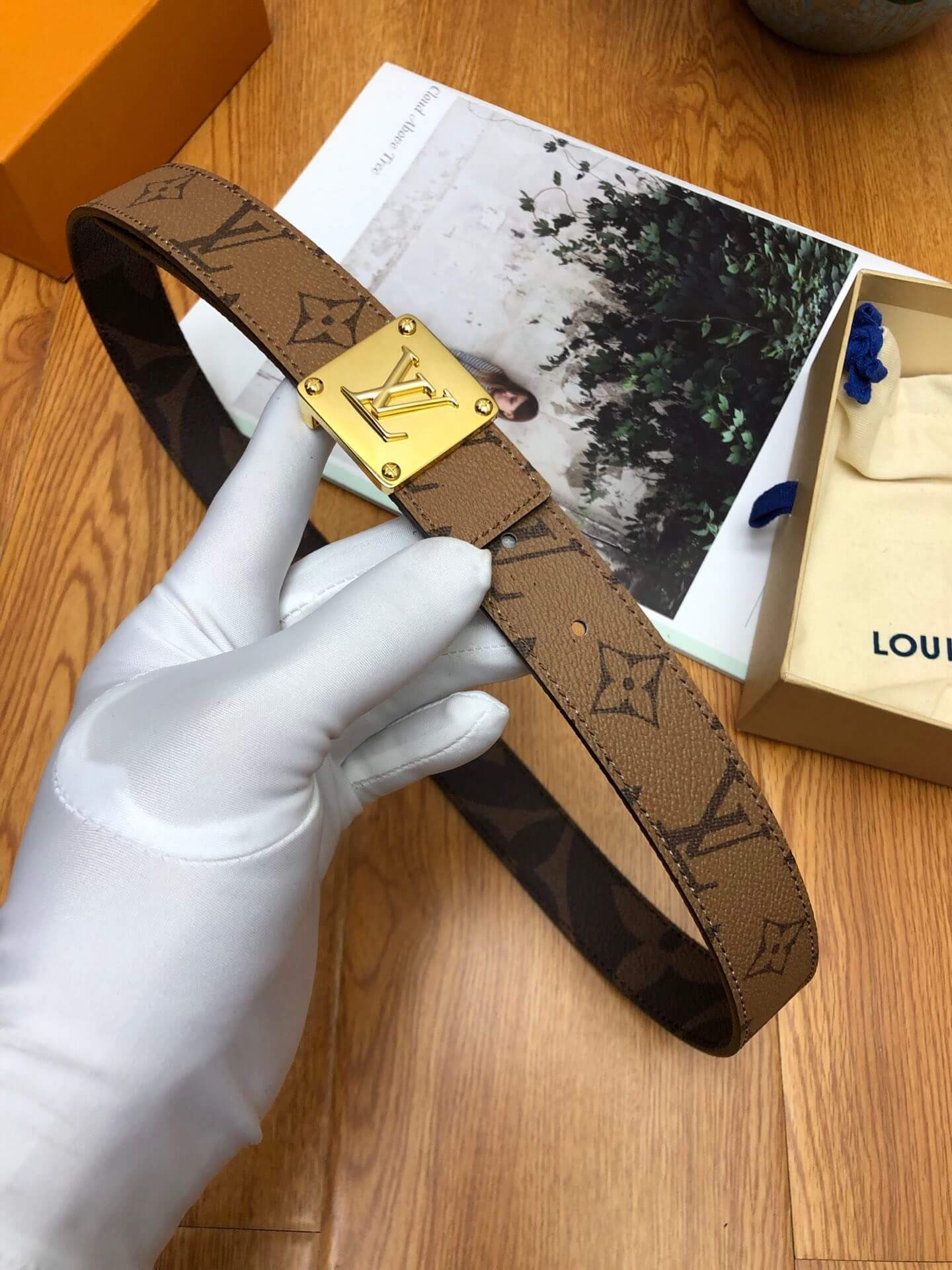 Louis Vuitton Iconic 30mm Reversible Belt M0149