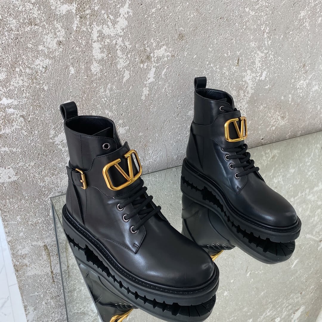 Valentino Garavani Go Logo Ankle Boots N91