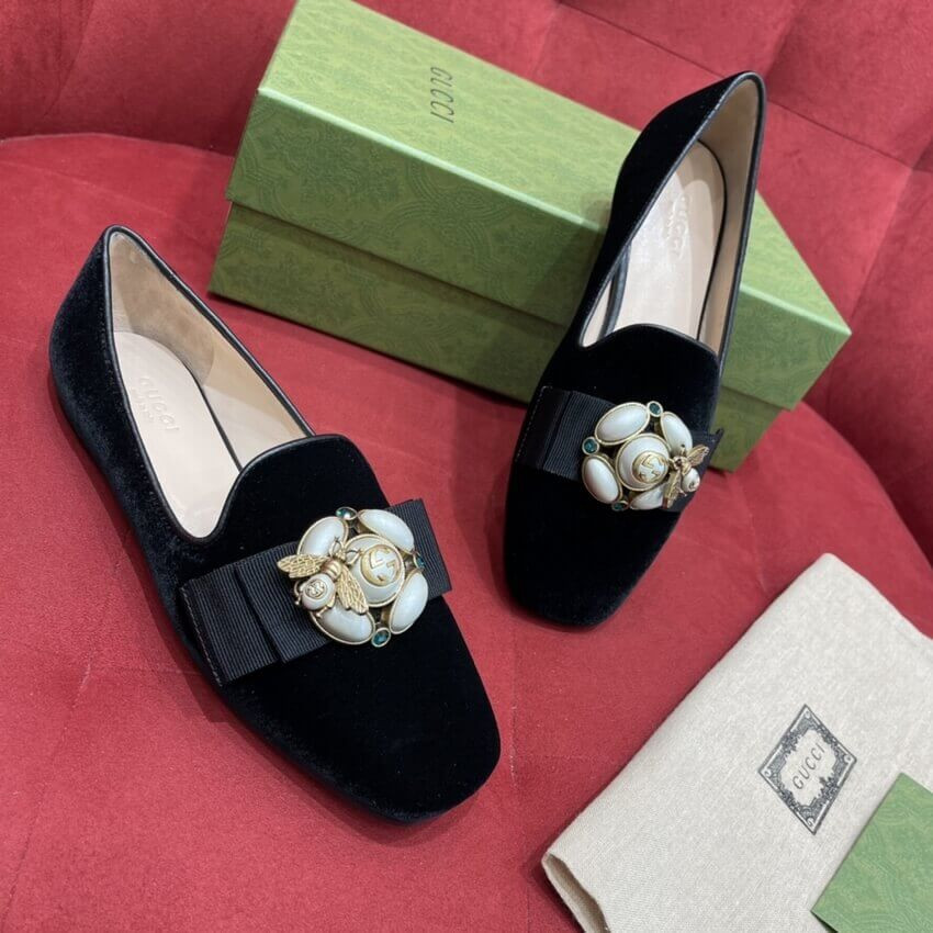 Gucci Velvet Etoile Pearl Embellished Loafers 474491