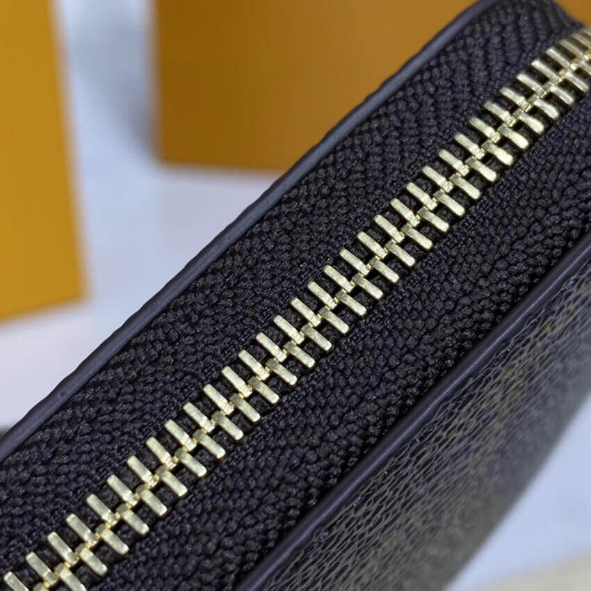 Louis Vuitton Monogram Canvas Zippy Coin Purse M69354