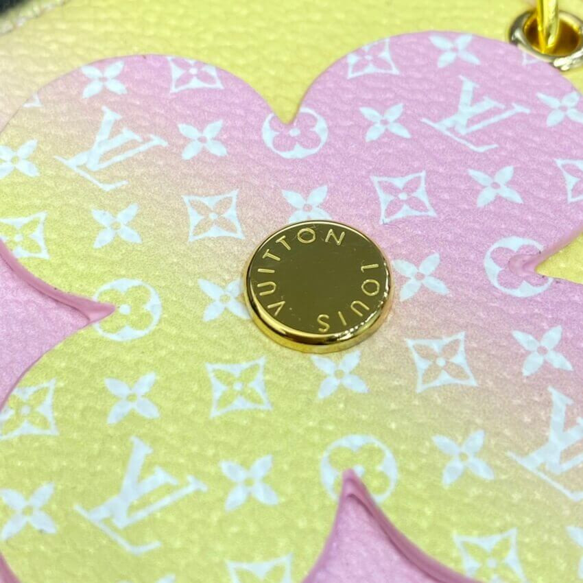 Louis Vuitton Illustre Bag Charm and Key Holder M00285