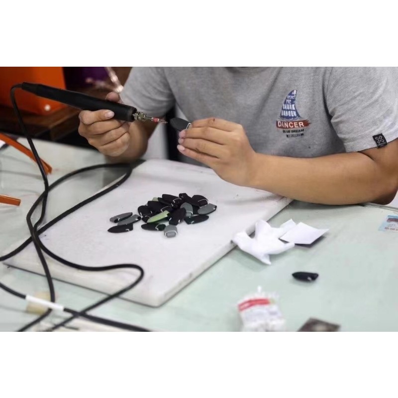 Hermes bag making process：Many special packages need to be completed by customization For example, H