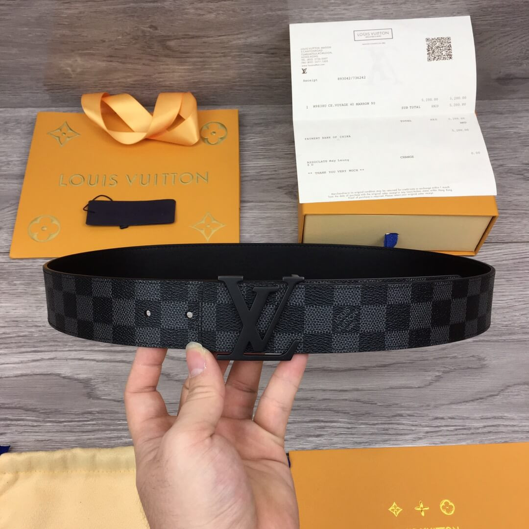 Louis Vuitton Initiales 40mm Belt M9808